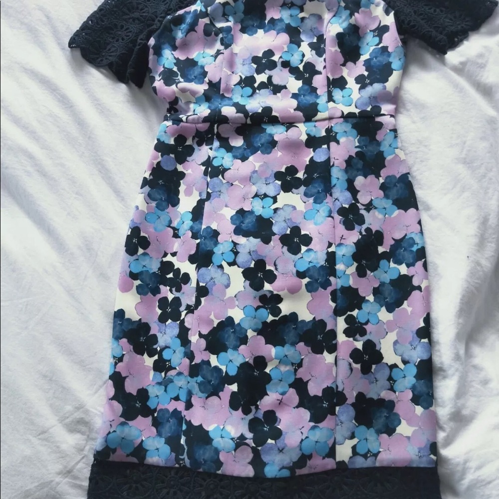 Review size 8 - Picture 2 of 5